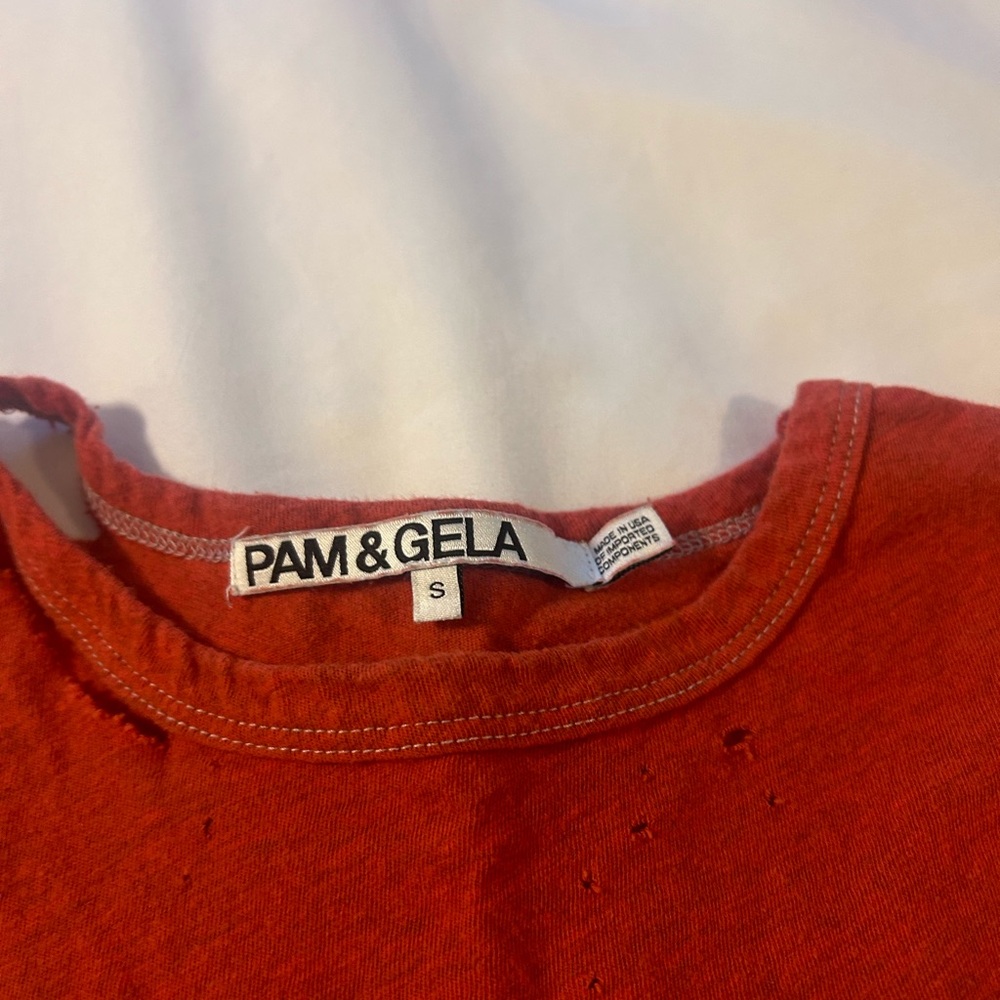 EUC Pam & gela size small t-shirt - Picture 2 of 4